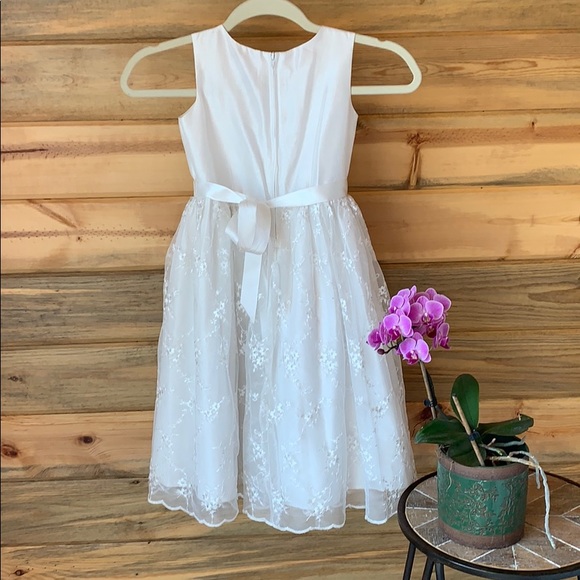 Flower Girl Dress! - Picture 2 of 3